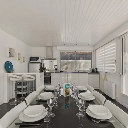 Maison Pour 8 - Terrasse - Barbecue - 500 M *